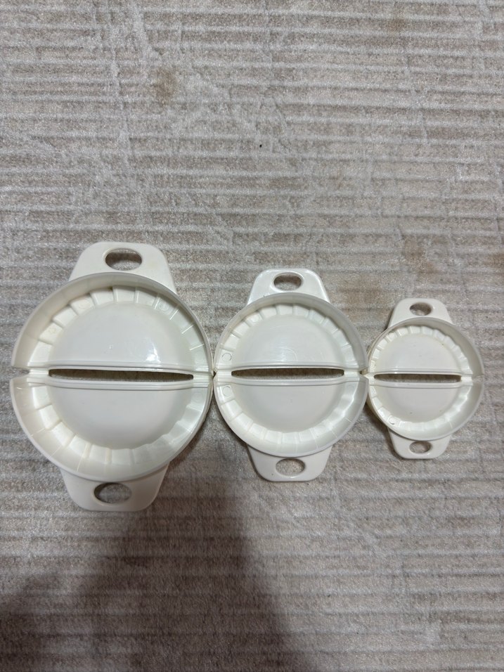 Beyaz Plastik Hamur Kesici Seti 3'lü - Görsel 2