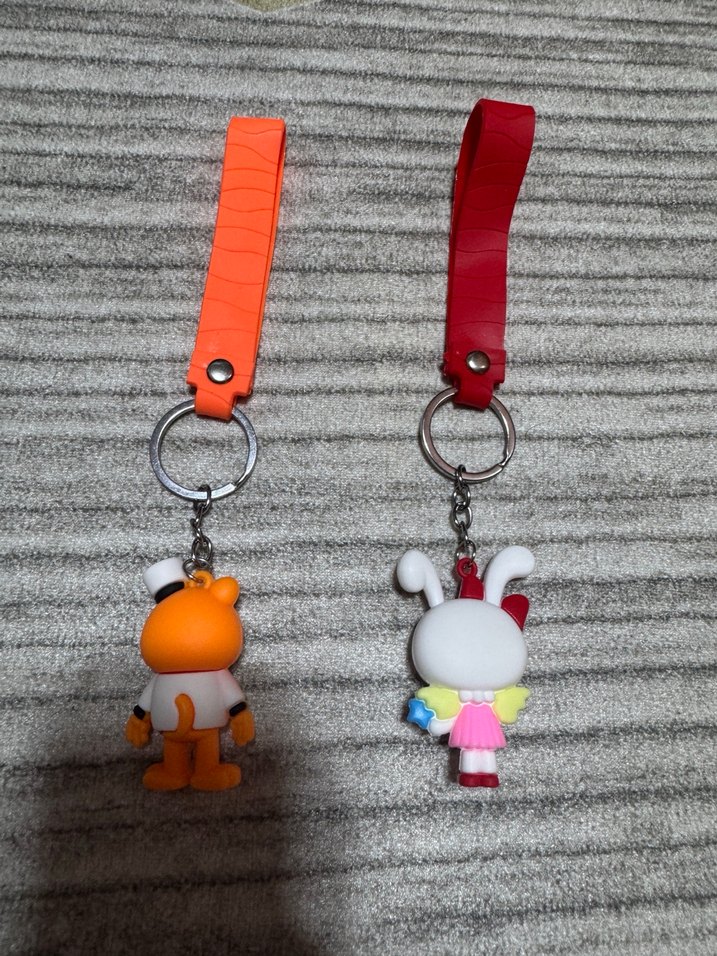 Renkli Kadın Anahtarlıklar Velcro Askılı - Görsel 2