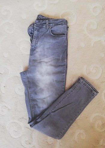 Gri Rahat Kesim Erkek Denim Pantolon