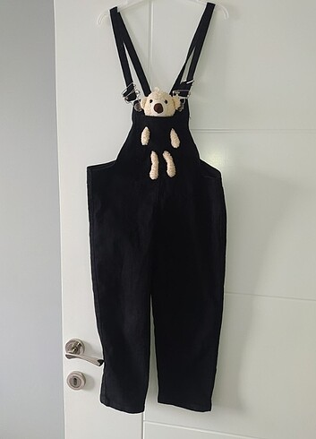 5-6 yaş çocuk tulum siyah yeni sayılır unisex ürün şık 