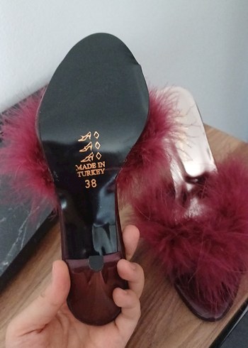 Diğer Diger Bordo Tüylü Stiletto Kadın Terlik