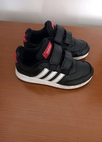 Adidas 28 numara orjinal ayakkabı 
