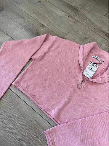 Stradivarius Merserize crop kazak