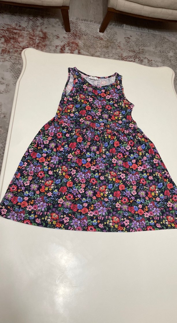 Çiçek Desenli Renkli Kız Elbisesi - Görsel 2