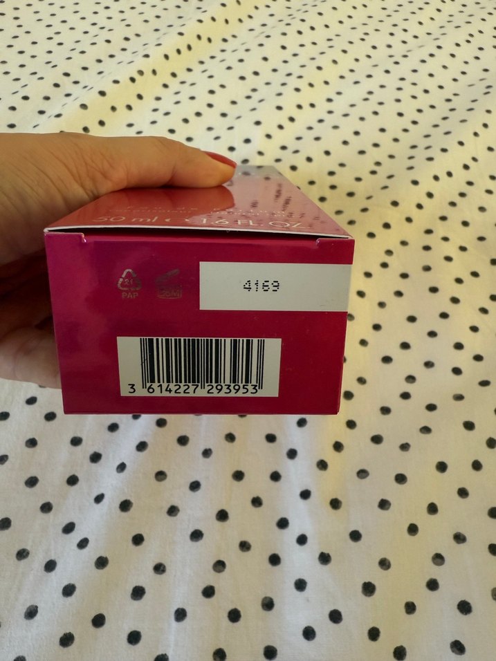 Escada Kadın Parfümü - Görsel 3