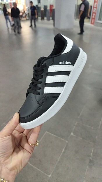 Adidas spor