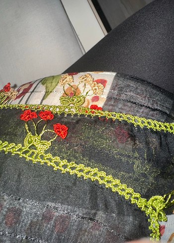  Beden Çiçek İşlemeli Çok Renkli Kadın Fuları
