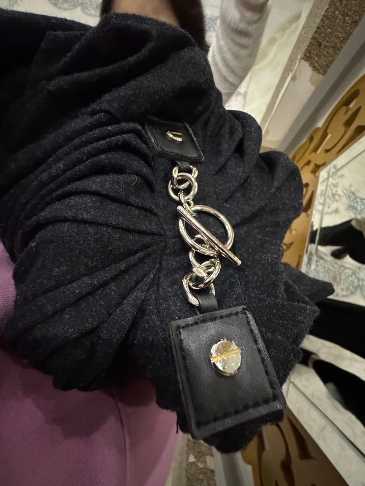 Siyah Uzun Kollu Kemerli Gotik Uzun Elbise - Görsel 5