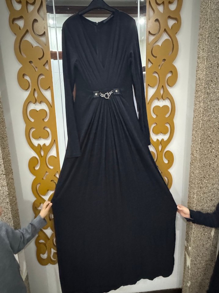 Siyah Uzun Kollu Kemerli Gotik Uzun Elbise - Görsel 2