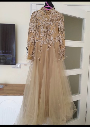 Bej İşlemeli Uzun Kollu Uzun Abiye Elbise - Görsel 2