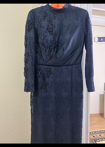 Uzun Kollu Siyah Nakışlı Kadın Abiye Elbise - Görsel 4