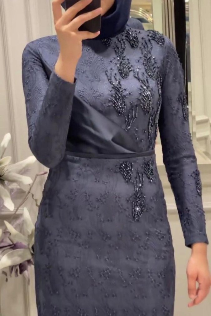 Uzun Kollu Siyah Nakışlı Kadın Abiye Elbise - Görsel 2