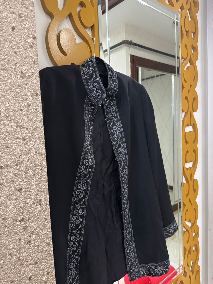 Siyah İşlemeli Uzun Kadın Klasik Ceket - Görsel 5