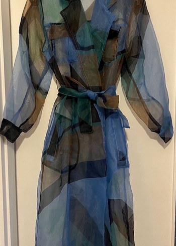 Şeffaf Mavi Batik Desenli Uzun Trençkot - Görsel 2