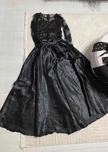 Dantel Detaylı Uzun Siyah Gotik Abiye Elbise - Görsel 3