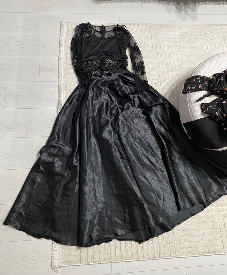 Dantel Detaylı Uzun Siyah Gotik Abiye Elbise - Görsel 3