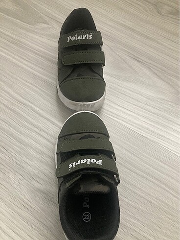22 Beden Spor ayakkabı