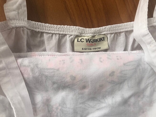 5 Yaş Beden beyaz Renk Lc Waikiki Çiçek Baskılı Beyaz Askılı Bluz
