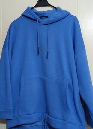  Mavi Sweatshiırt 