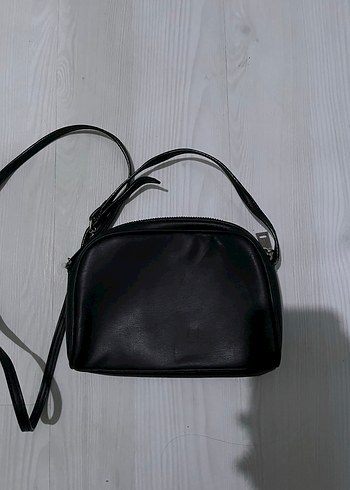 Pull and Bear Siyah Deri Minimalist Kadın Çanta - Görsel 2