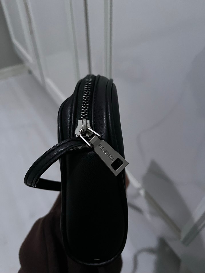 Pull and Bear Siyah Deri Minimalist Kadın Çanta - Görsel 4