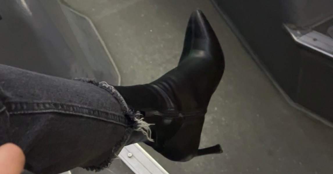 Stradivarius Streç Deri Stiletto Topuklu Bot - Görsel 3