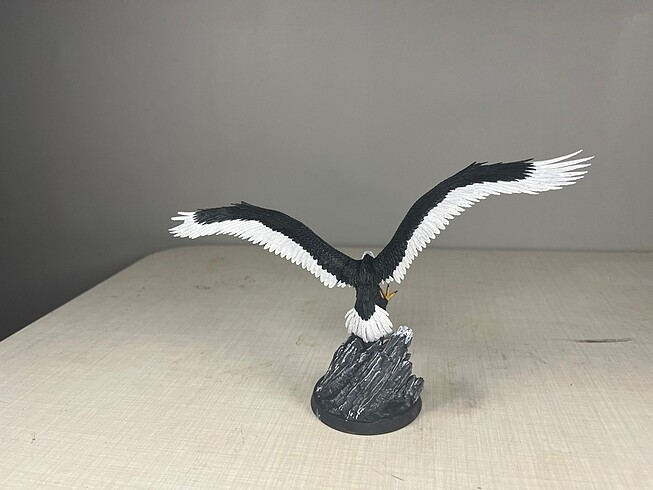 Beden Kartal Figür