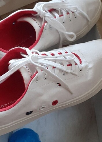 39 Beden Tommy Hilfiger bez ayakkabi