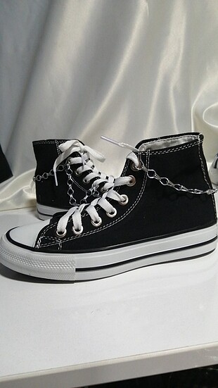 Zincirli Converse