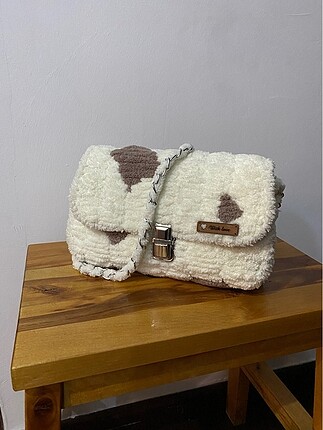 Peluş çanta