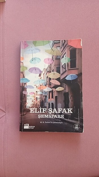 Elif Şafak 