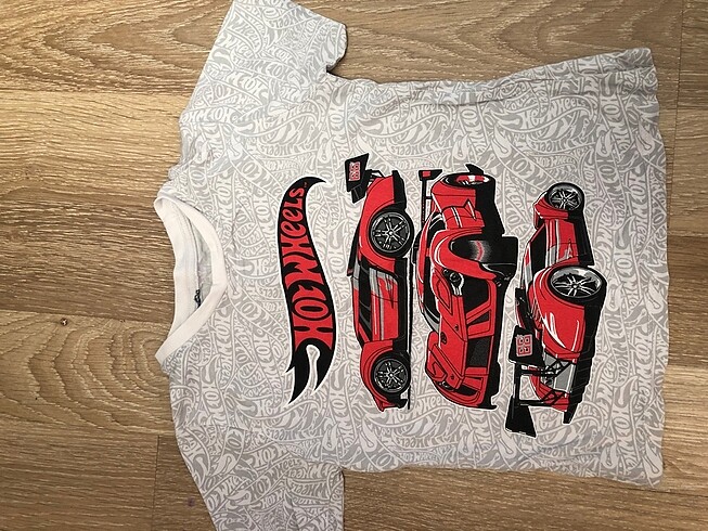 LC Waikiki Hot wheels tshirt