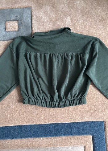 Trendyol & Milla Yüksek Yakalı Haki Yeşil crop Sweatshirt