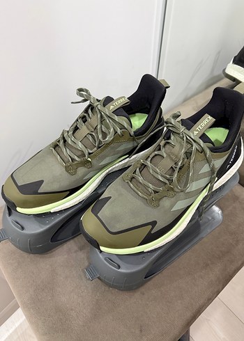 Adidas Haki Yesil Bagcikli Spor Yuruyus Ayakkabi