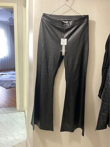 Bershka Deri pantolon