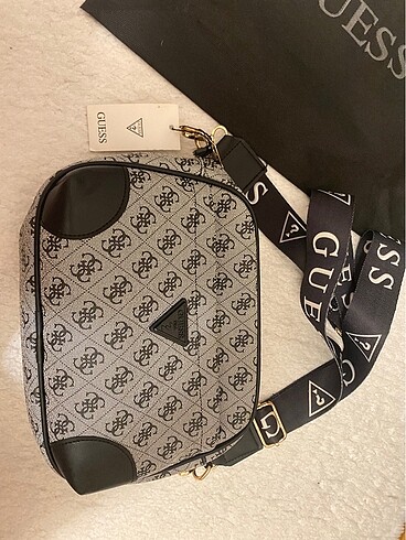 Guess Guess postacı çanta