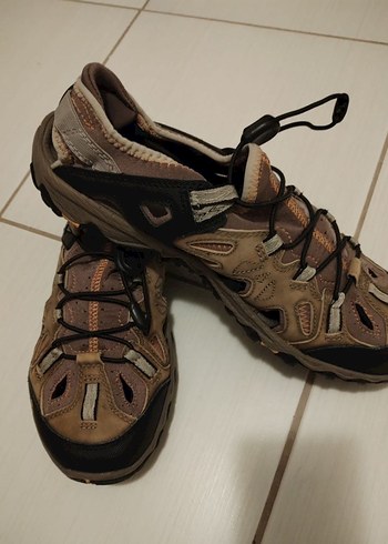 Merrell 44
