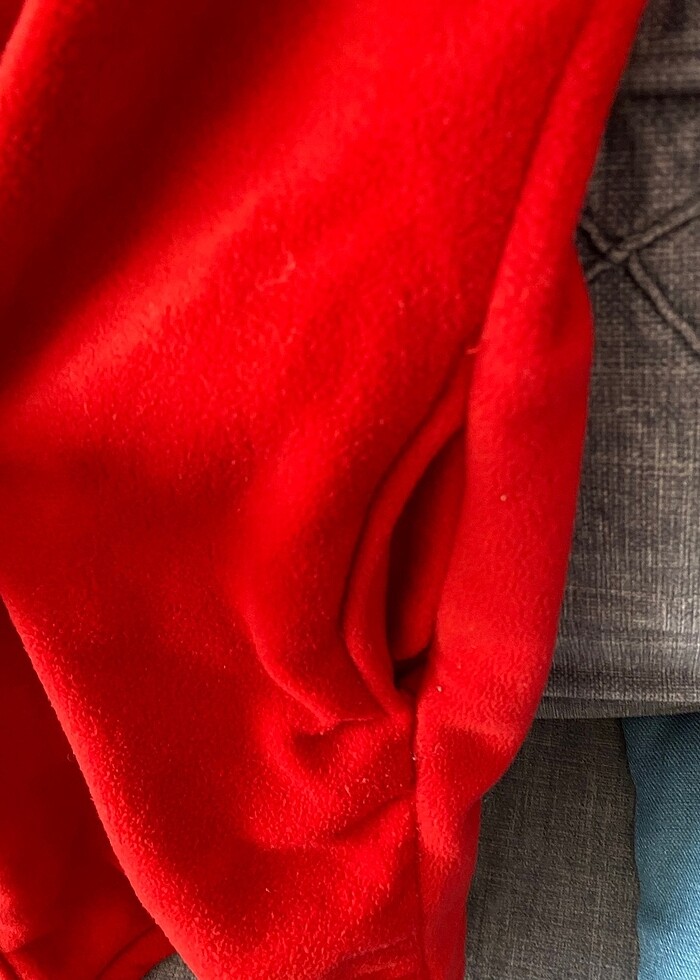 Kırmızı polar mont - Görsel 3