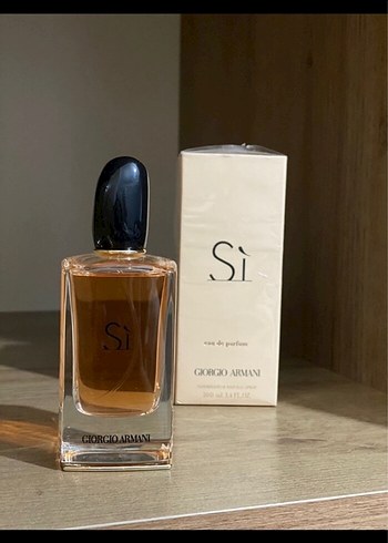 Giorgio Armani Kadın Parfümü 30 ml - Görsel 2