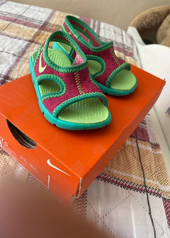 Nıke bebek sandaleti