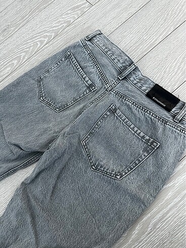 Stradivarius Stradivarius D96 crop straight fit jean