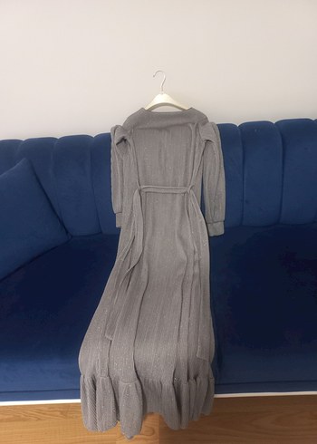 Gri Uzun sim detaylı parlak davetlerde giyilecek Elbise - Görsel 2