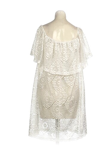m Beden PreLoved Kısa Elbise %70 İndirimli.