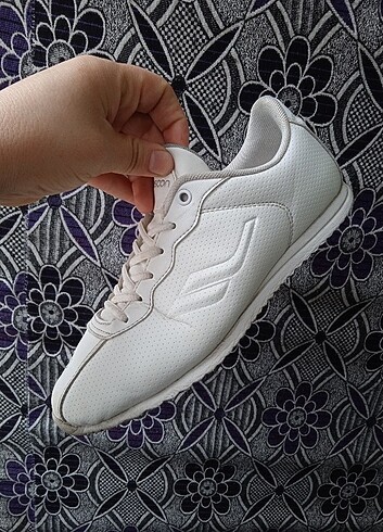 38 Beden Lescon beyaz spor ayakkabı 