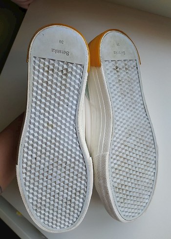 Bershka beyaz sneaker 38 numara - Görsel 4