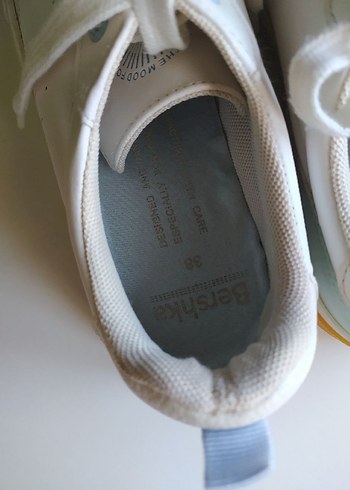 Bershka beyaz sneaker 38 numara - Görsel 6