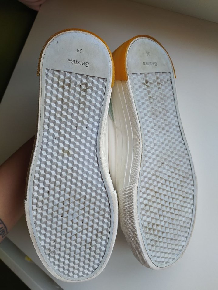 Bershka beyaz sneaker 38 numara - Görsel 4