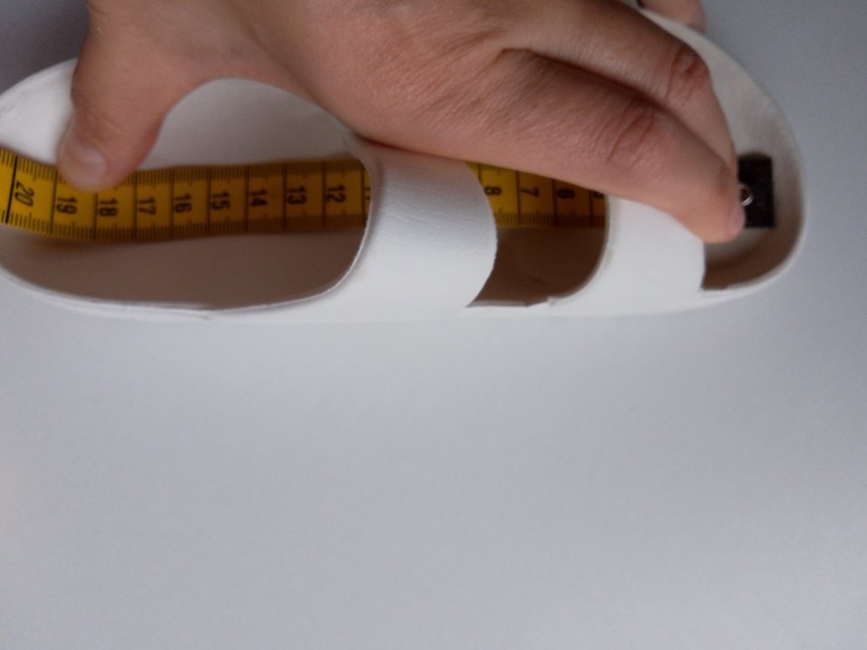 LC Waikiki Beyaz Tokalı Terlik 32 numara - Görsel 4