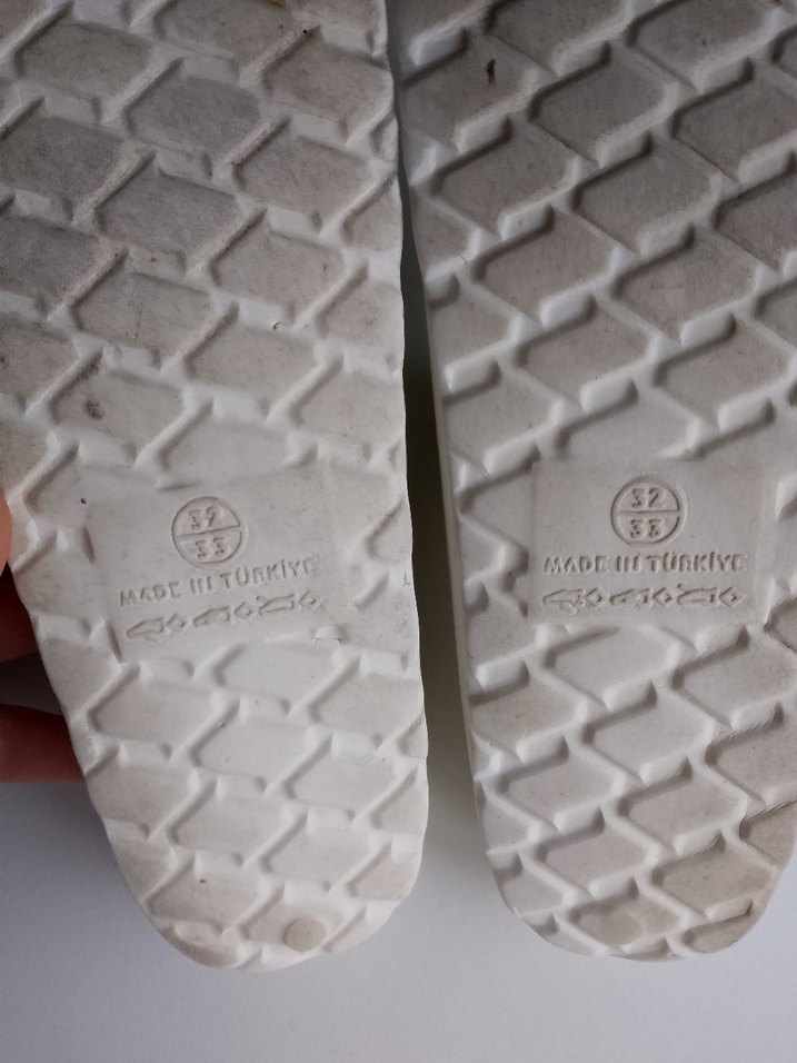 LC Waikiki Beyaz Tokalı Terlik 32 numara - Görsel 5