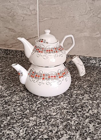 Emaye çaydanlık 